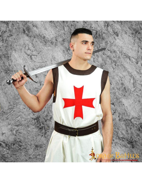 Hvid Templarridder tabard med rødt kors