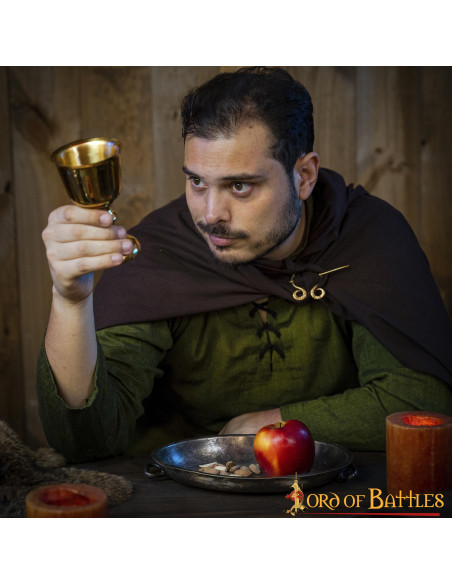 Cáliz ceremonial medieval en latón... Cáliz ceremonial medieval en latón...