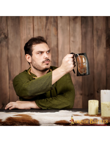 Wikinger-Bierkrug mit Totenkopf (600...