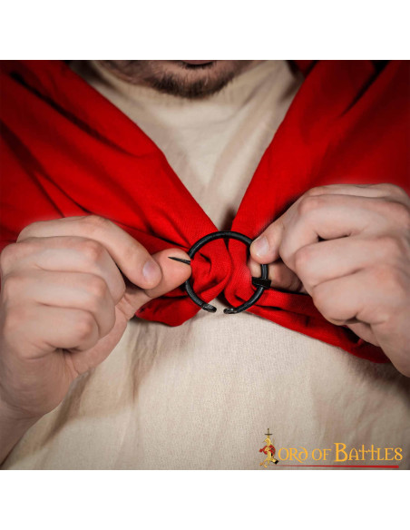 Mittelalterliche Umhangfibel aus...