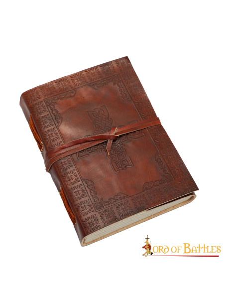 Keltisch dagboek met kruis en levensboom