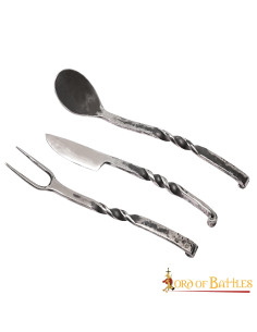 Set aus 3 rustikalen geschmiedeten mittelalterlichen... 2