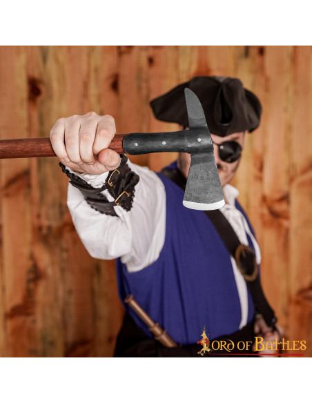 Hacha de abordaje pirata con cabeza...