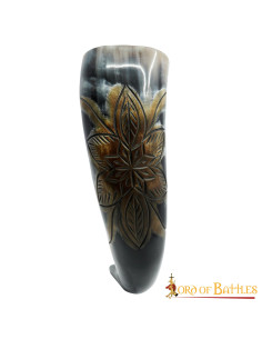 Cuerno para beber Flor con motas, 400-500 ml.