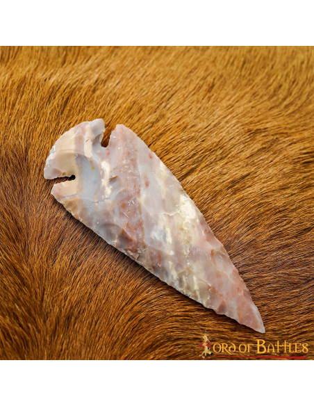 Punta de flecha en piedra de sílex...