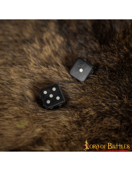 Pak 6 hornterninger med indlejrede...