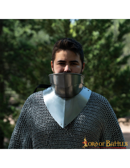 Gorjal medieval con babera, siglo XV