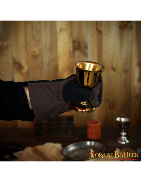 Handgefertigte gesteppte Fäustlinge...