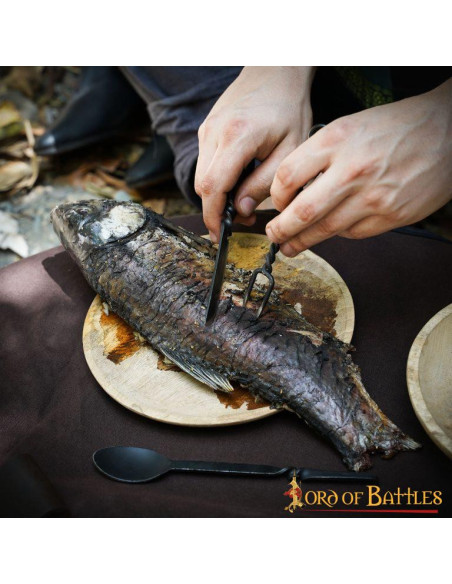 Rustikales, funktionelles Besteckset...