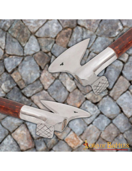 mittelalterliche Hammerkopfaxt