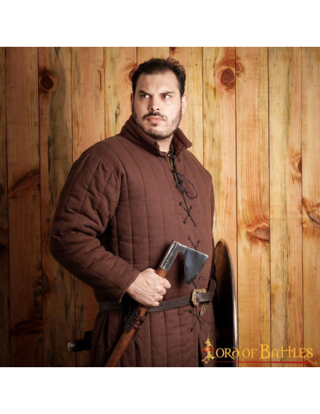 Krigsøkse XIV århundrede med stålhoved