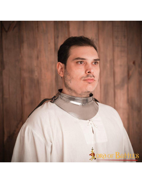 Gorjal pequeño caballero medieval,...