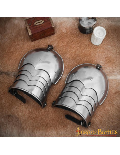 Hombreras funcionales de caballero medieval