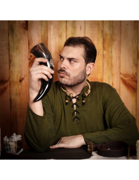 Cuerno vikingo para beber diseño cruz...