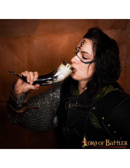 Viking drinkhoorn model Jormungandr