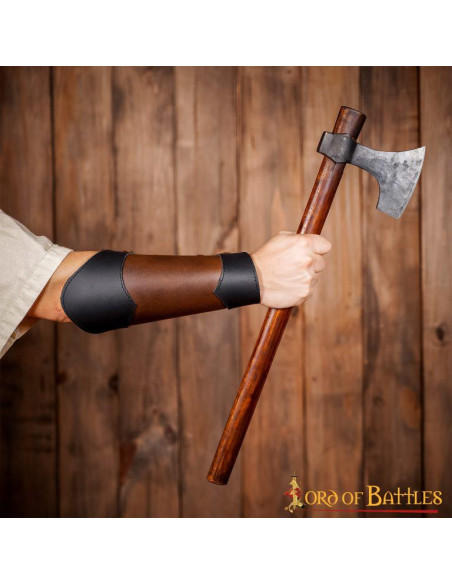 Brazaletes medieval de cuero genuino... Brazaletes medieval de cuero genuino...