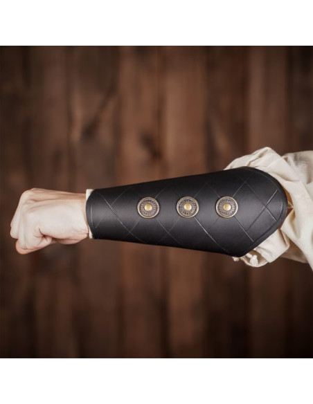 Schwarze mittelalterliche Armbänder...