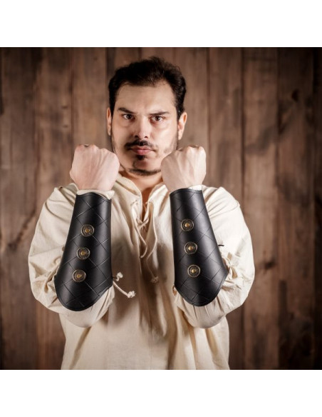 Brazaletes medieval negros con chapones