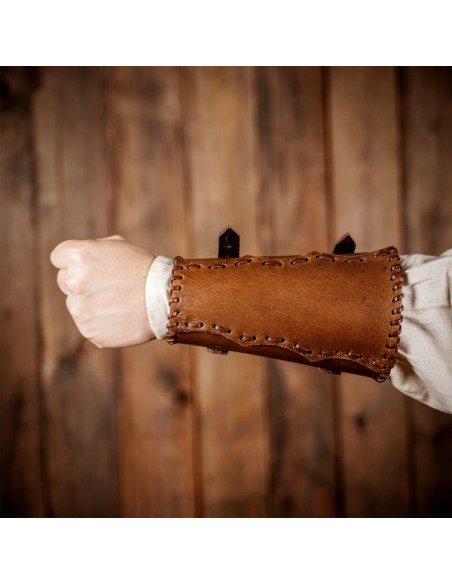 Handgemaakte middeleeuwse armbanden...