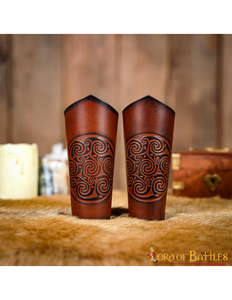 Brazaletes de cuero genuinos diseño... Brazaletes de cuero genuinos diseño...
