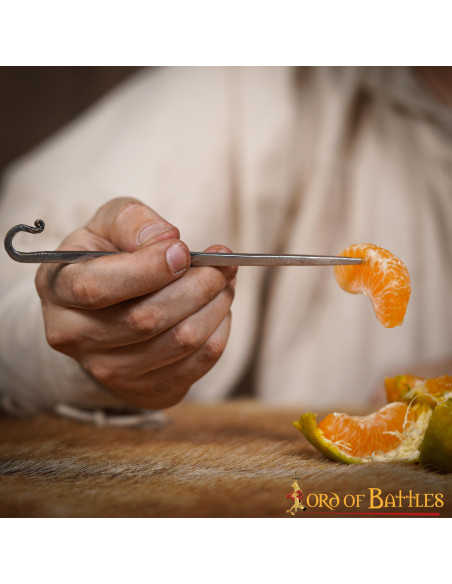 Handgesmede Viking vork-spies