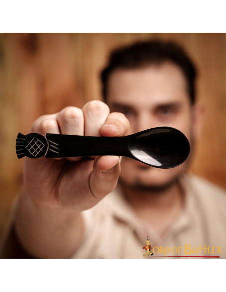 Set 4 cucharas medievales en cuerno...