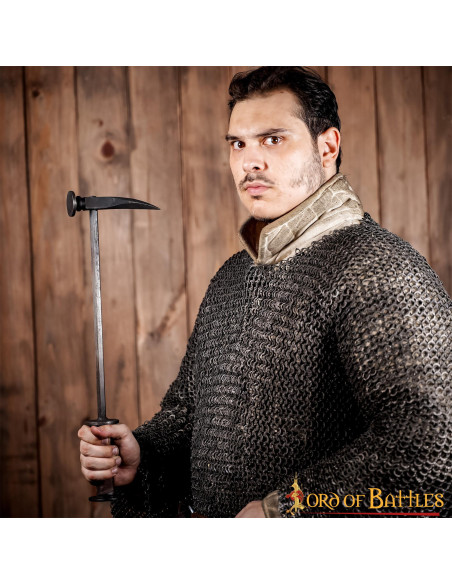 Martillo de guerra medieval, gótico