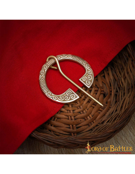 Keltische Messingfibel (7,5x5 cm.)