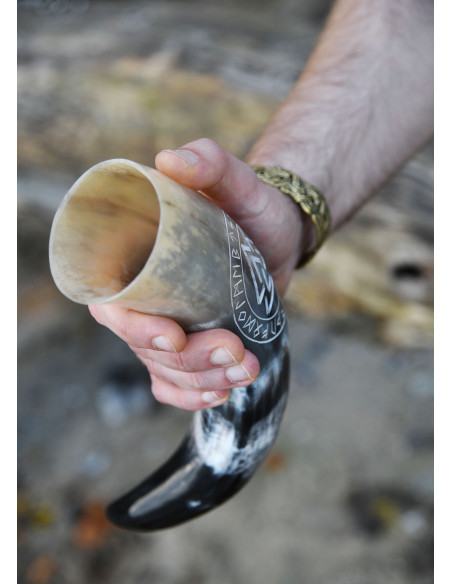 Keltisches Valknut-Horn mit Stütze...