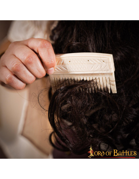 Peine medieval para mujer en hueso...