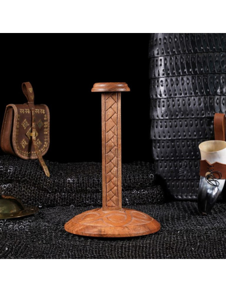 Gesneden houten steun om helmen op te...