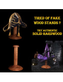 Soporte en madera tallada para colgar cascos (38 cm.)