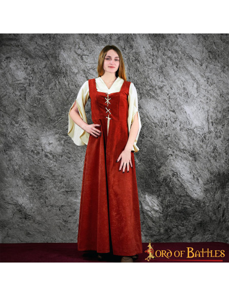 Brial medieval mujer Izani