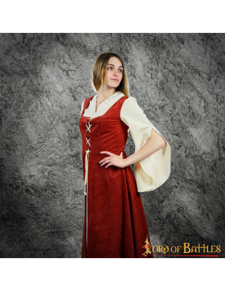 Mittelalterliche Brautfrau Izani