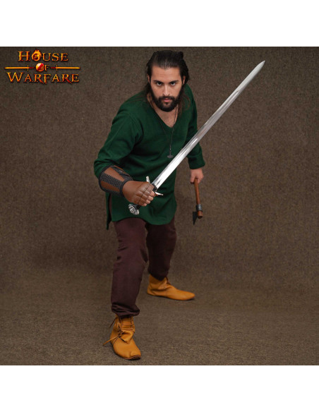 Fantasy-Handschuh aus Kettenhemd und...