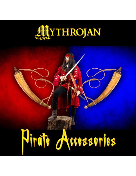 Håndskåret hornpudderkasse og læderrem