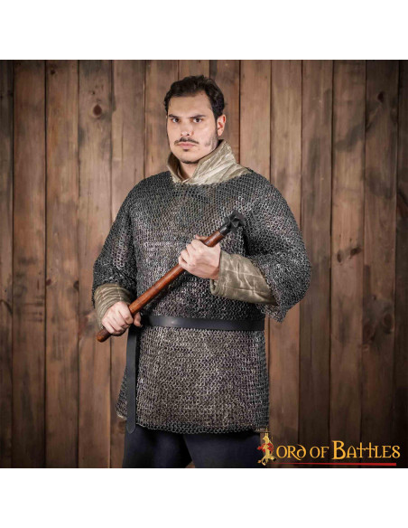 Cota de malla medieval con anillas de...