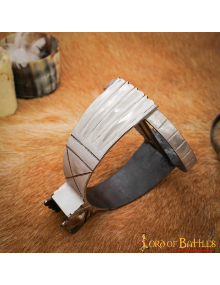 Mittelalterliche Steigbügel aus...