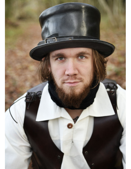 Middelalderhat i sort pels