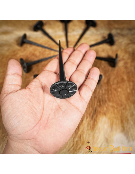 Mittelalterlicher Nagel, runder Kopf,...