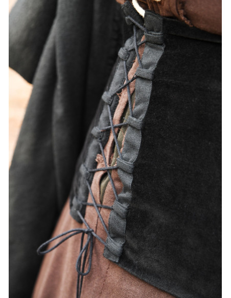 Middelalderlig overdel i Anik sort fløjl