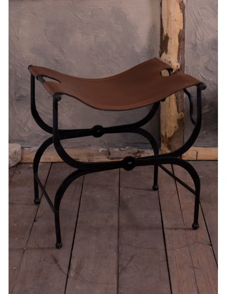 Taburete plegable romano y medieval...