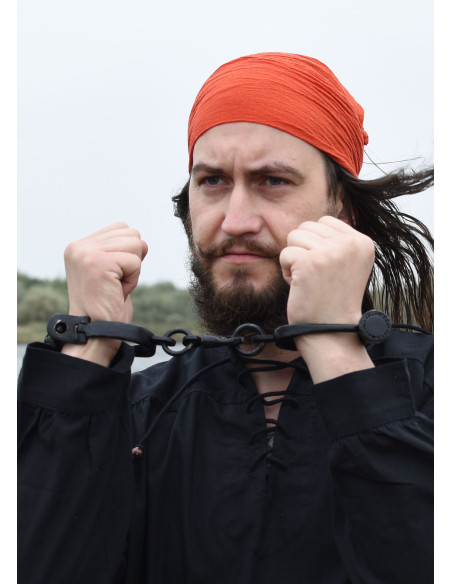 Middelalderlige håndjern i sort stål