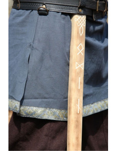 Túnica romana azul con bordados 2
