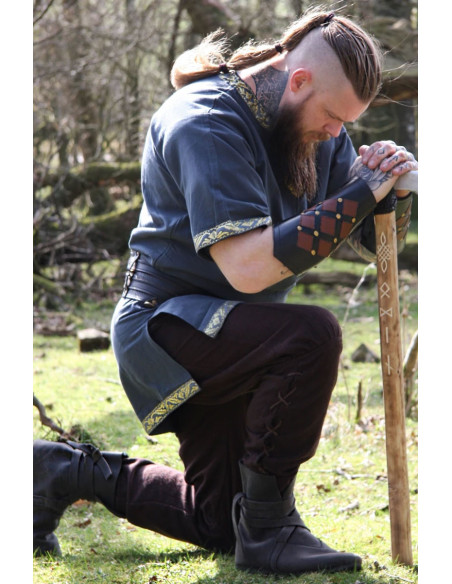 Blauwe Romeinse tuniek met borduursel