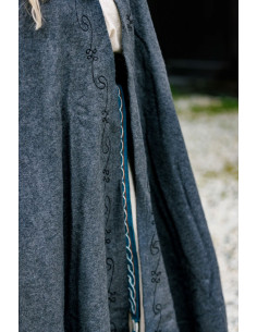 Capa gris de lana medieval con bordados a mano, modelo Alma 2