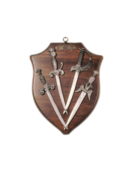 Panoplia medieval con 4 dagas...