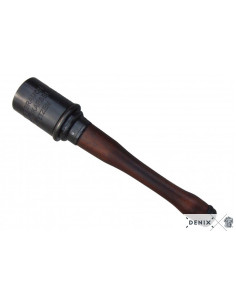 Duitse granaat M-24 Stielhandgranaat (35 cm.)