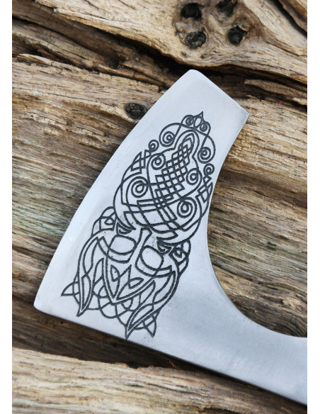 Norsk støbt ståløkse med graveringer...