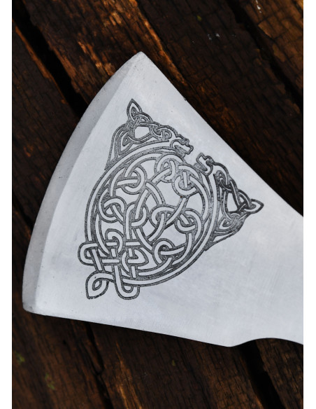 Norsk støbt ståløkse med graveringer...